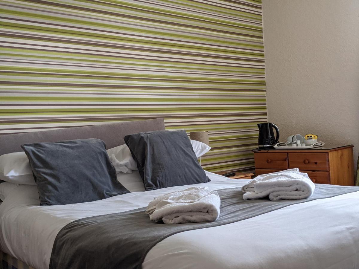 Crown Hotel Langholm Room photo